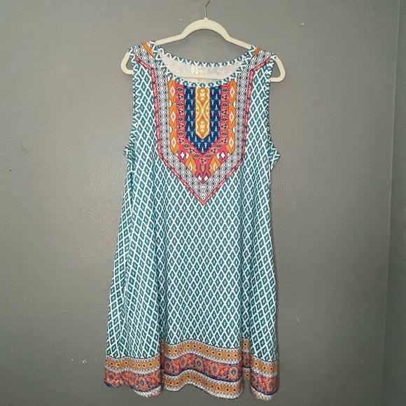 Colorful Sleeveless Dress - Picture 6 of 6